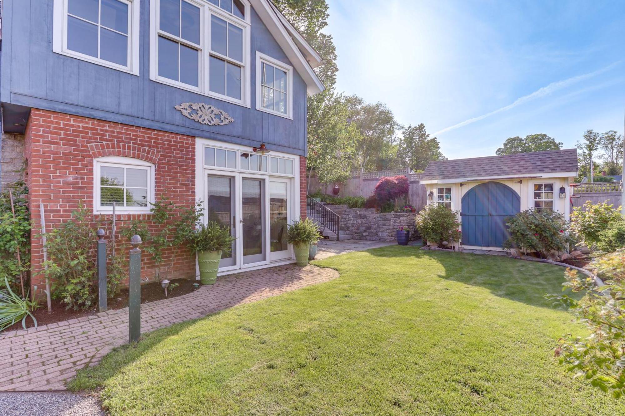 Downtown Essex Apartment - Steps To River! Luaran gambar