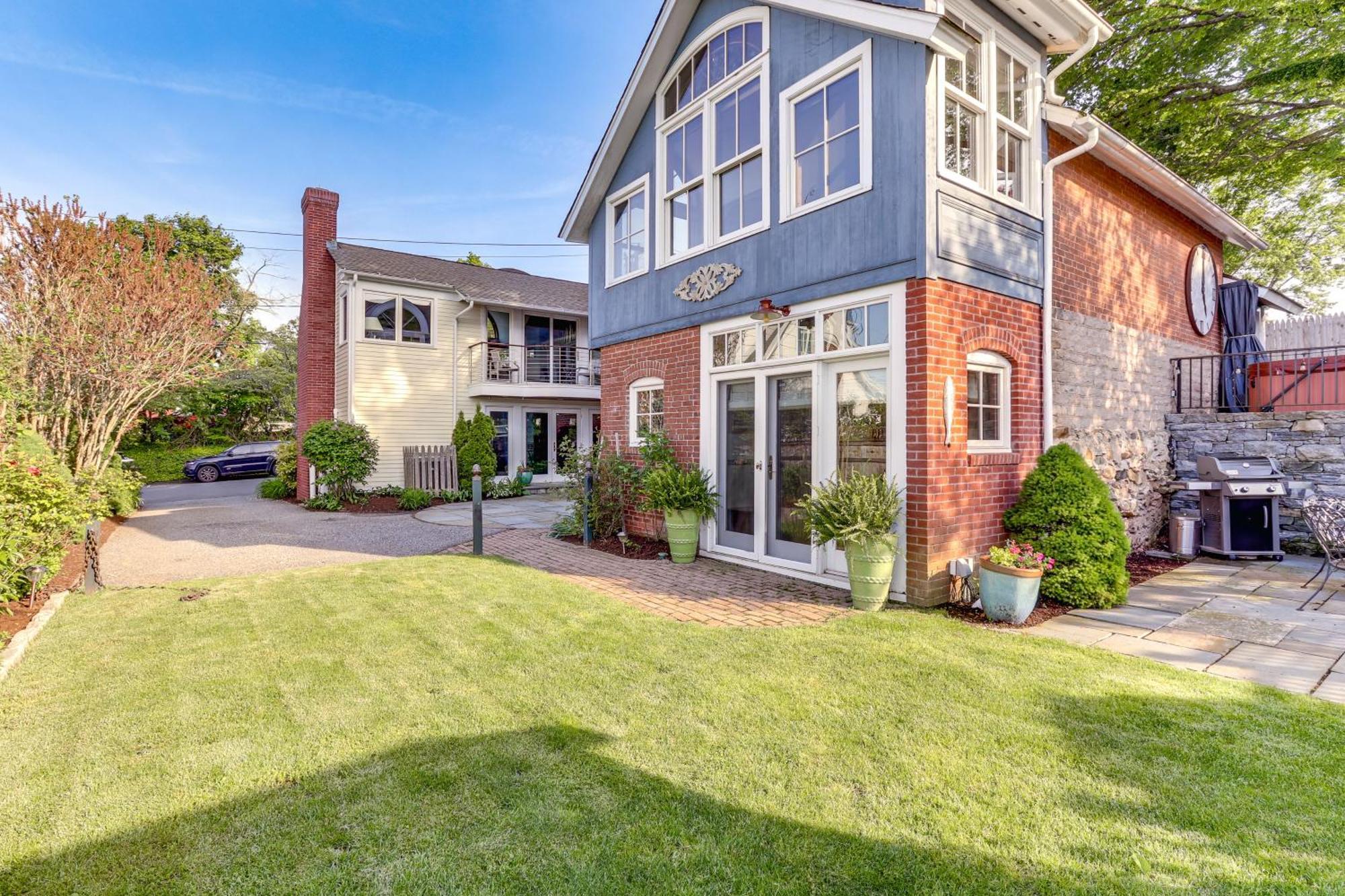 Downtown Essex Apartment - Steps To River! Luaran gambar